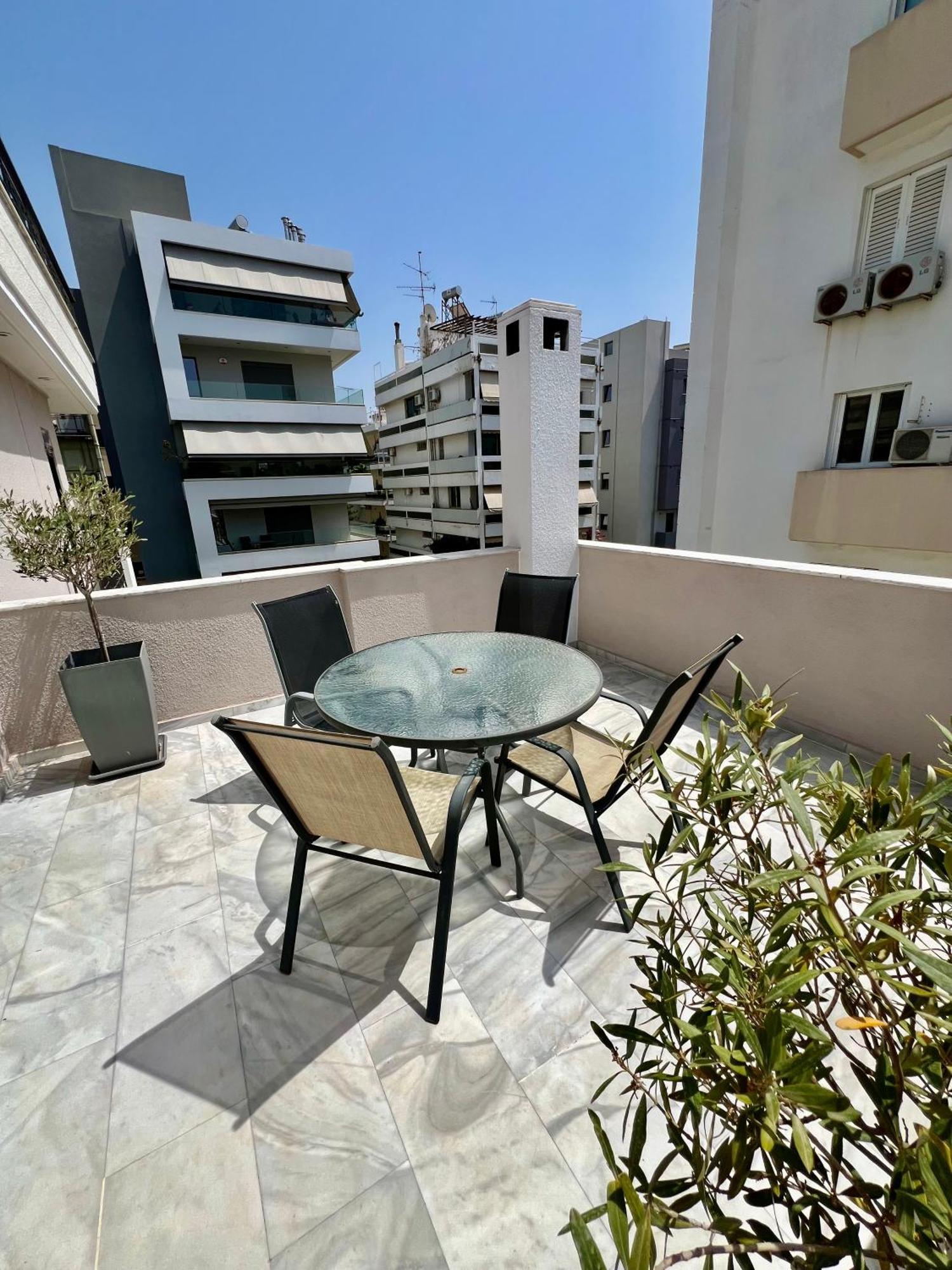 Brand New Brilliant Apartment At Athenian Riviera Экстерьер фото